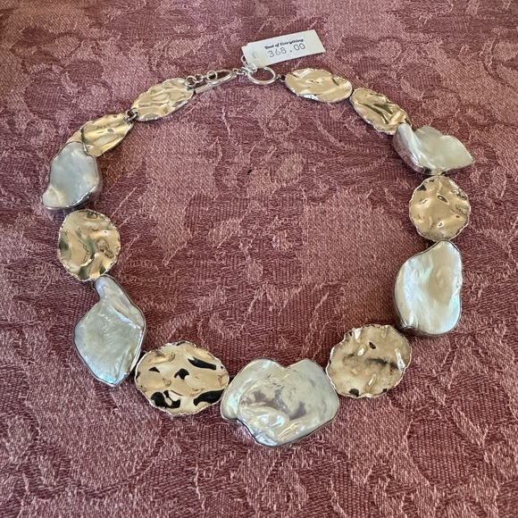 Mother of Pearl Necklace - Picture 2 of 2